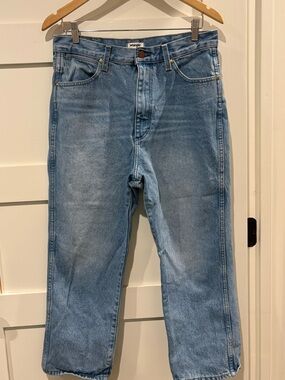Wrangler Light Blue Wide Leg Ladies cropped Jeans